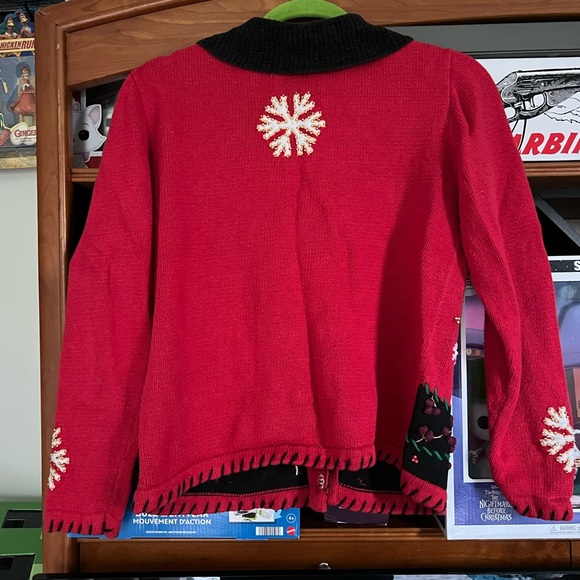 Segue size small button up Christmas sweater - Picture 7 of 8